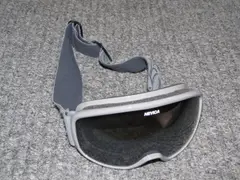 Ski goggles