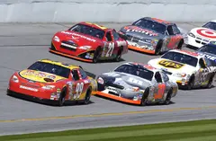 Stock cars drafting