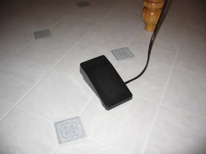 Sewing machine control pedal
