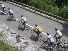 Cyclists drafting